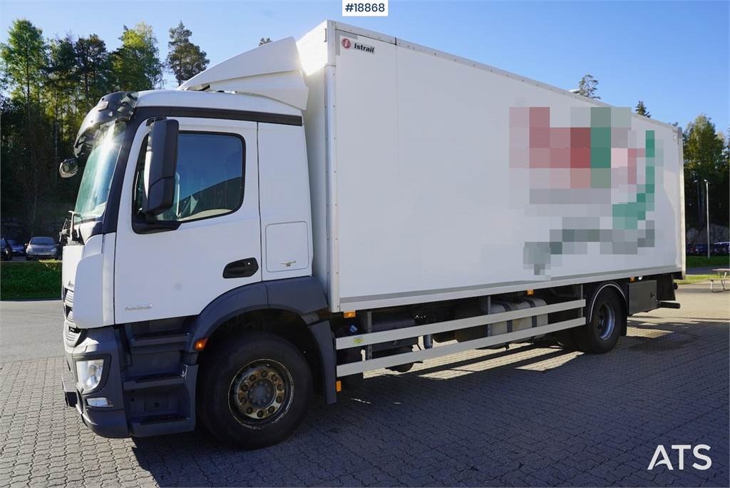 Mercedes-Benz Antos 1832 Box truck (distribution truck)