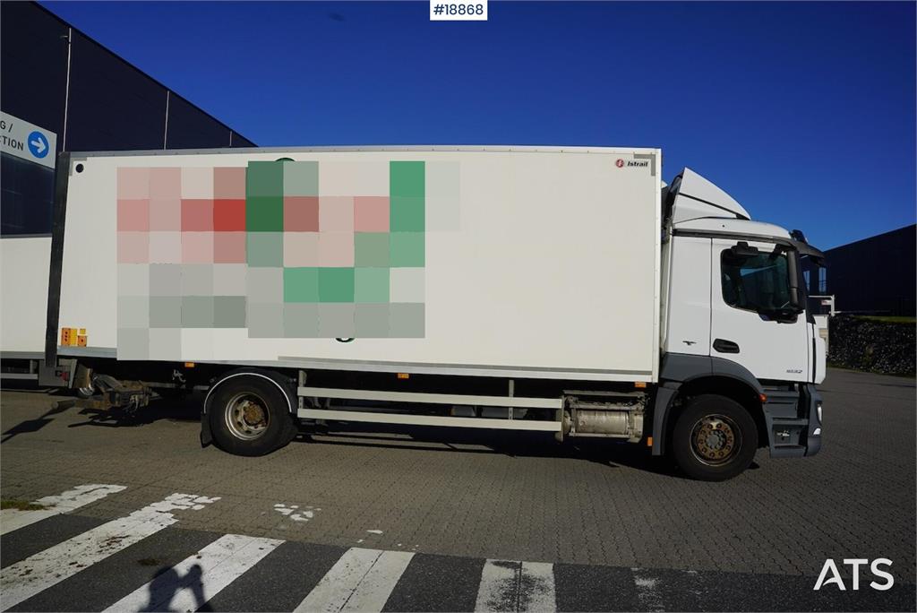 Mercedes-Benz Antos 1832 Box truck (distribution truck)