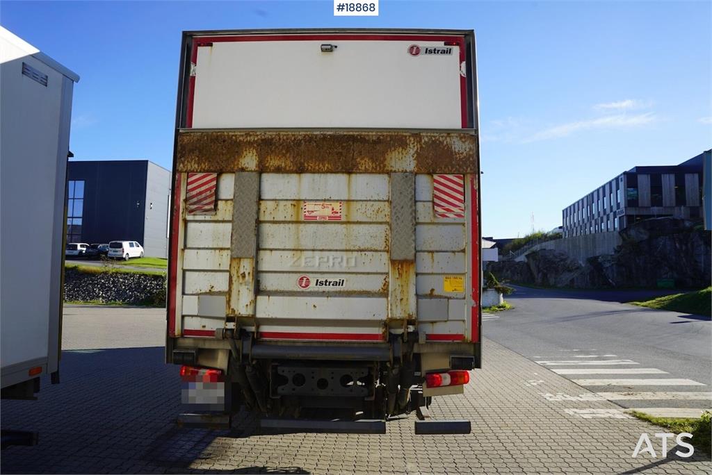 Mercedes-Benz Antos 1832 Box truck (distribution truck)