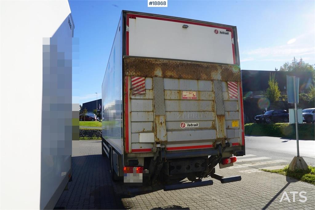 Mercedes-Benz Antos 1832 Box truck (distribution truck)