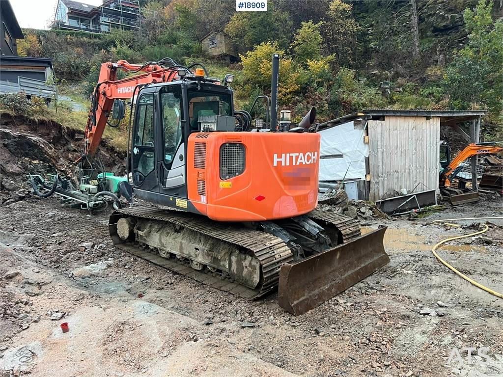 ZX 135us-5b Excavator w/Rotortilt-Digging Bucket-S  Machineryscanner