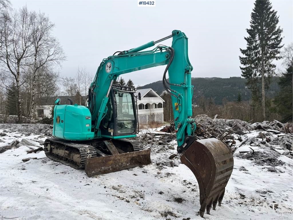 SK75SR-3E Tracked excavator w/ Rototilt and 3 buck  Machineryscanner