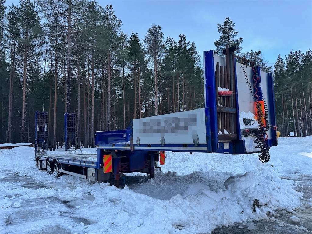 Trailer w/ Double Driving Bridges.  Machineryscanner