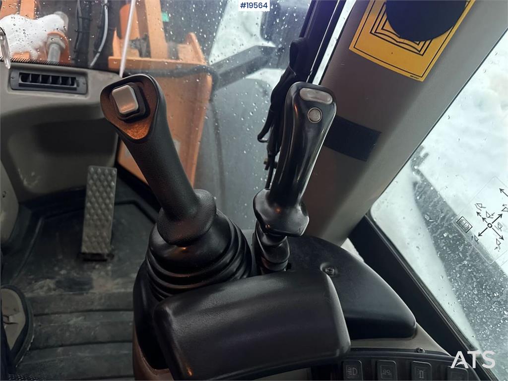 CASE 721E wheel loader w/ snow bucket and gravel bucket