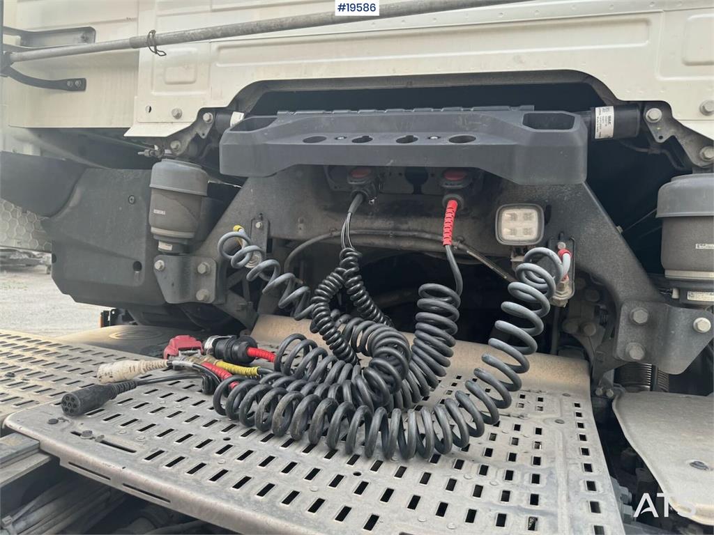 DAF XG 530 6x2 Tractor
