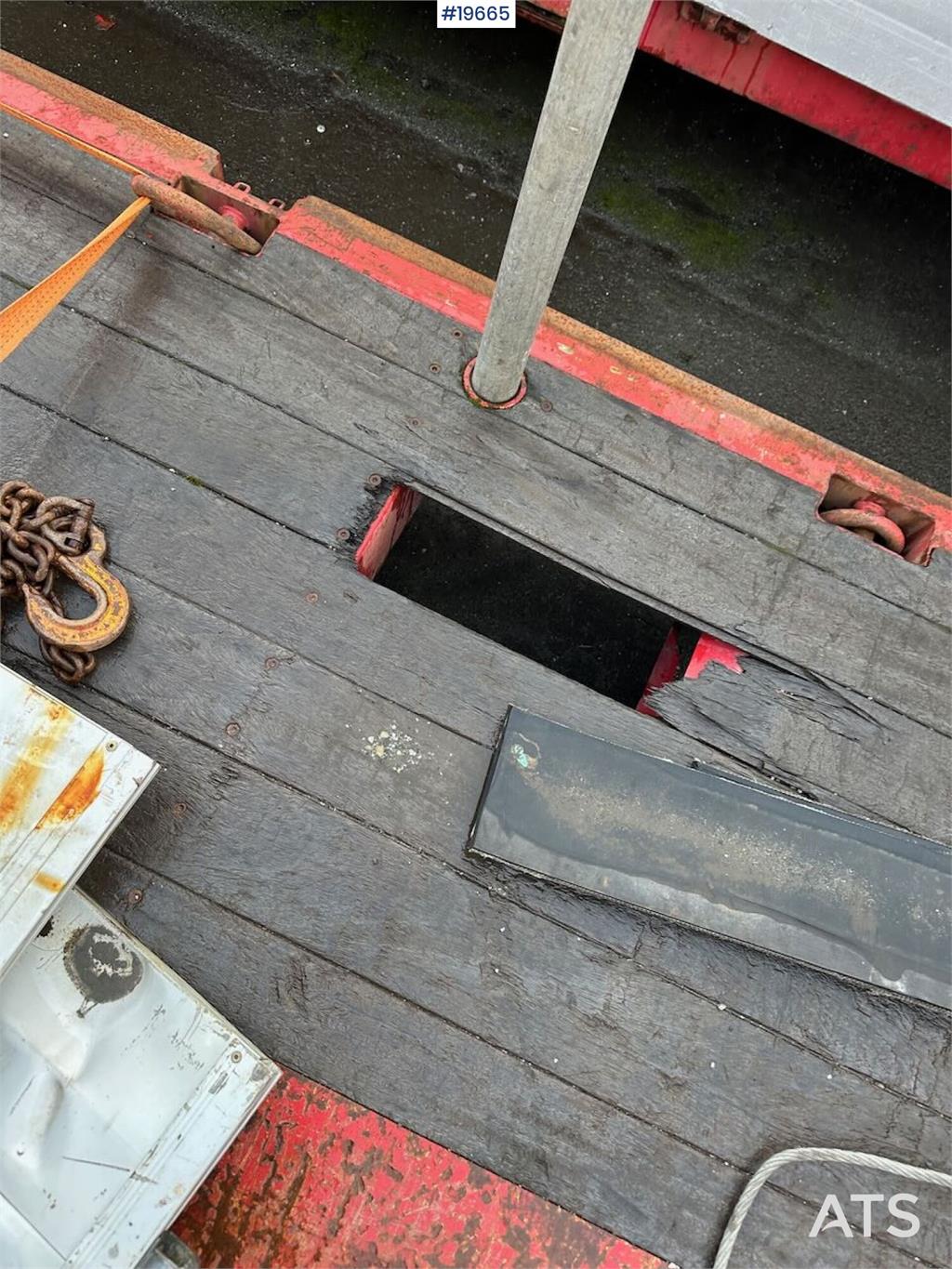 Broshuis 3 AUD-44 lowbed trailer.