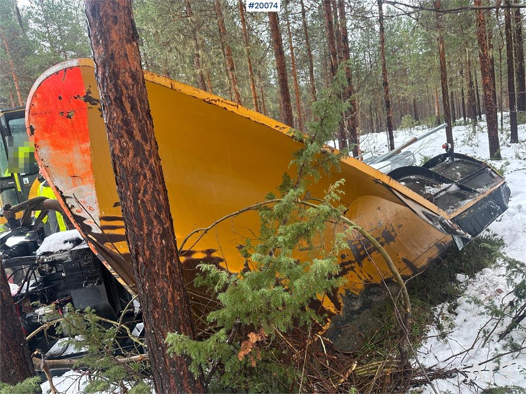 [Other] GMI KDA 260 diagonal plow