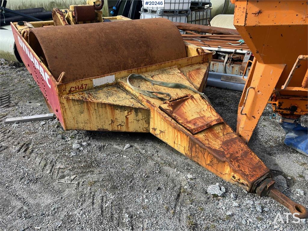 Dynapac CH47 trailed roller