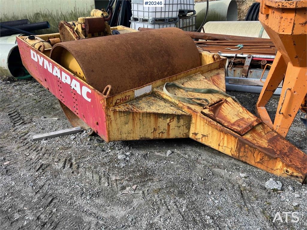 Dynapac CH47 trailed roller