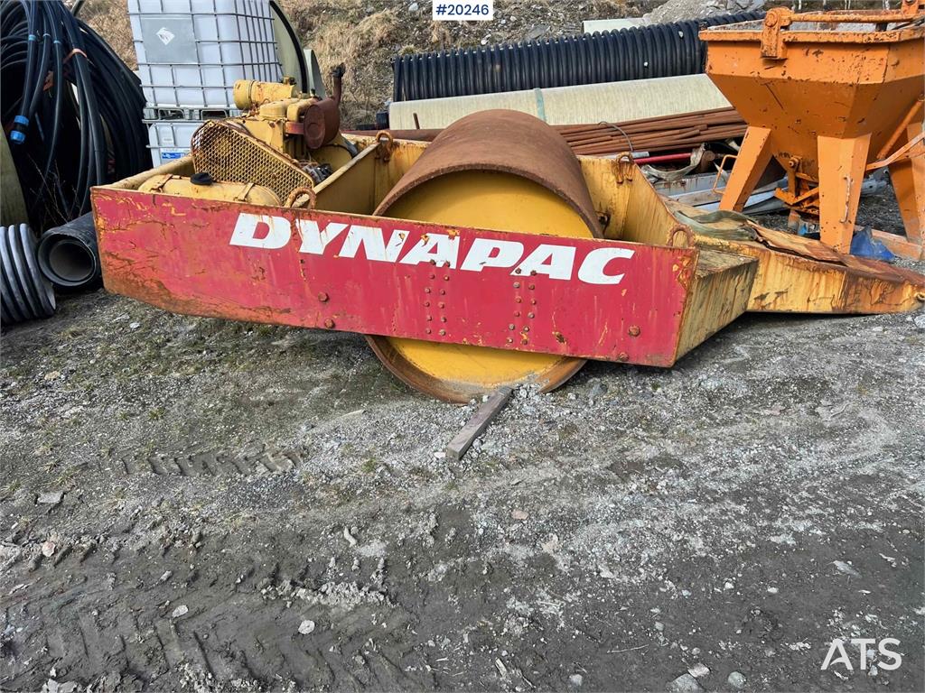 Dynapac CH47 trailed roller