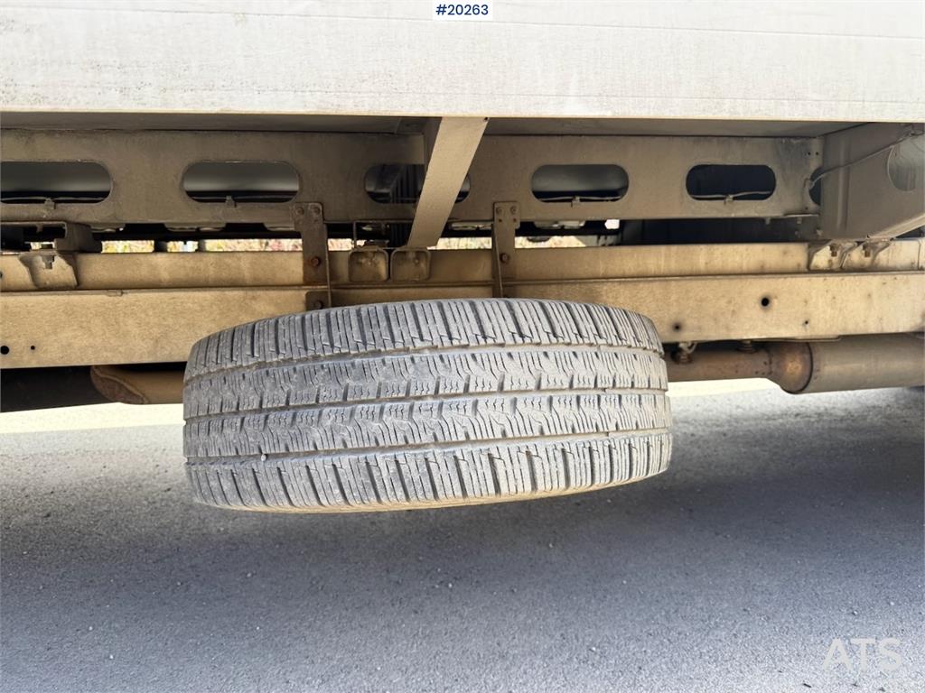 Mercedes-Benz Sprinter 8 Pallets.