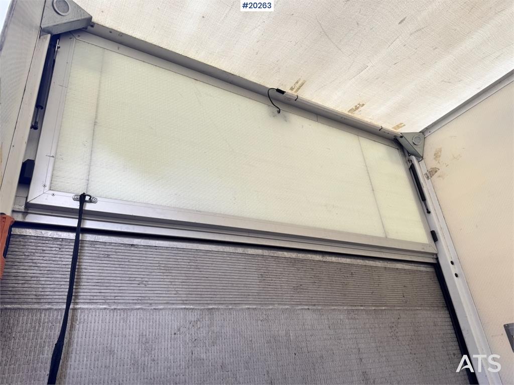 Mercedes-Benz Sprinter 8 Pallets.