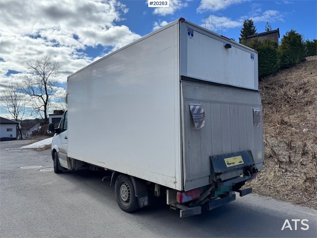 Mercedes-Benz Sprinter 8 Pallets.
