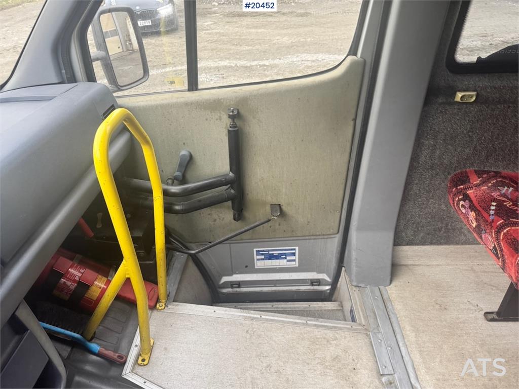 Mercedes-Benz Sprinter 312 Minibus.