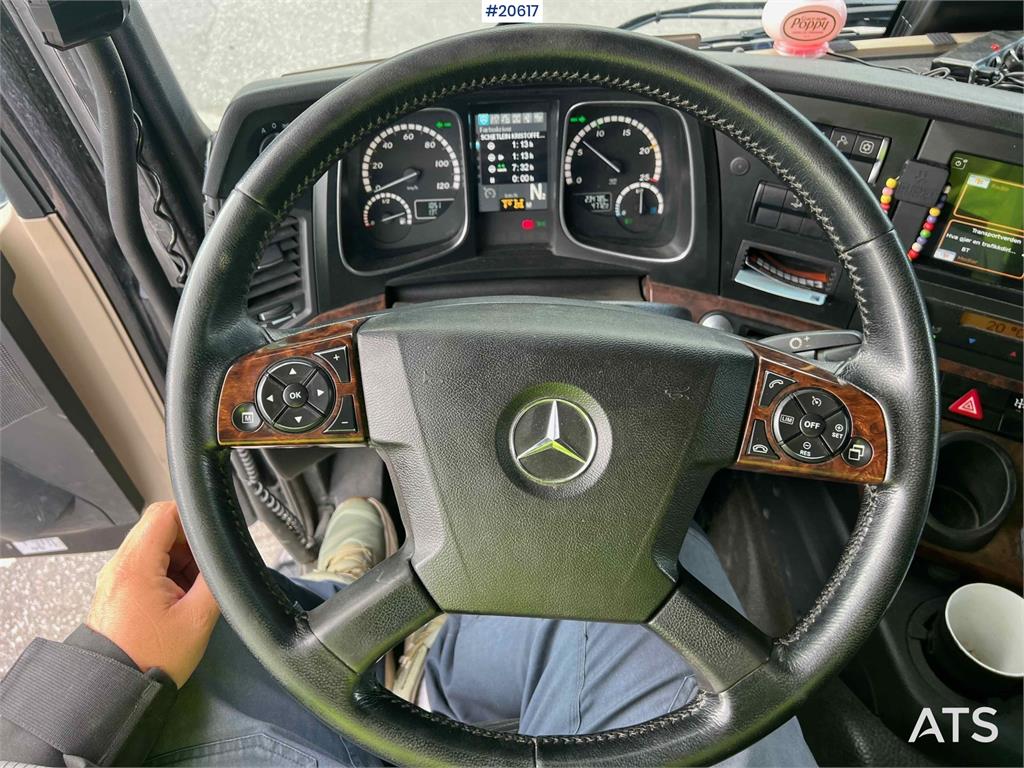 Mercedes-Benz 2046LS
