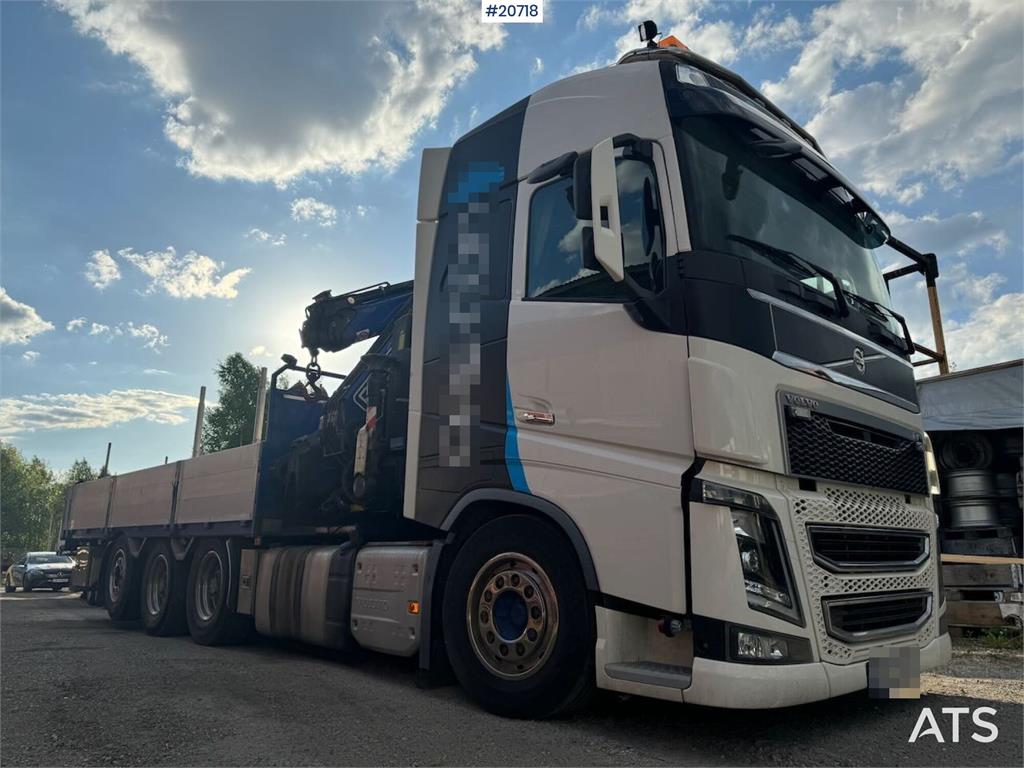 Volvo FH16 Tridem crane truck w/ 43 t/m Fassi crane