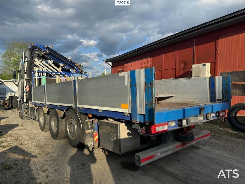 Volvo FH16 Tridem crane truck w/ 43 t/m Fassi crane