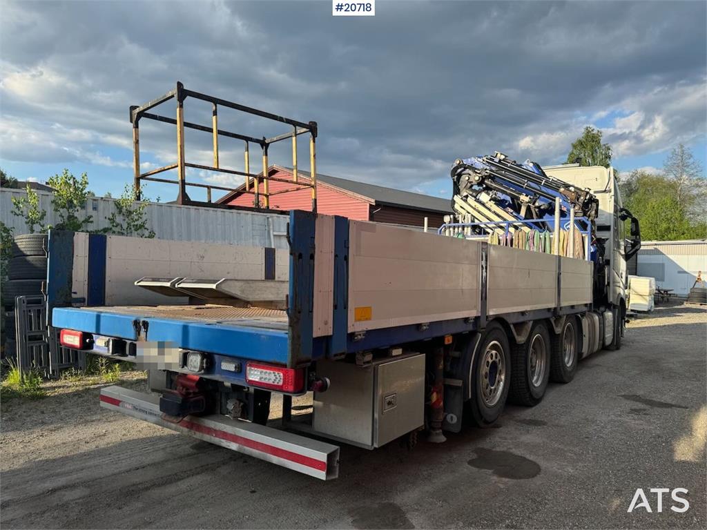 Volvo FH16 Tridem crane truck w/ 43 t/m Fassi crane