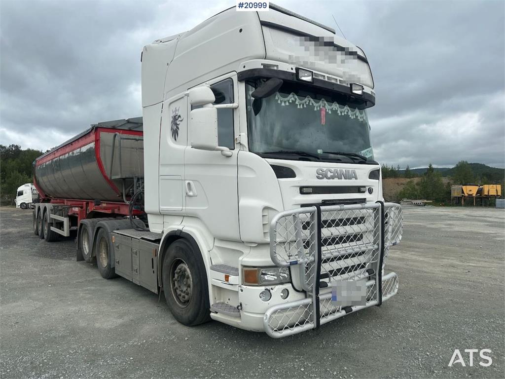 Scania 480 6x2 truck w/ hydraulics and new engine.