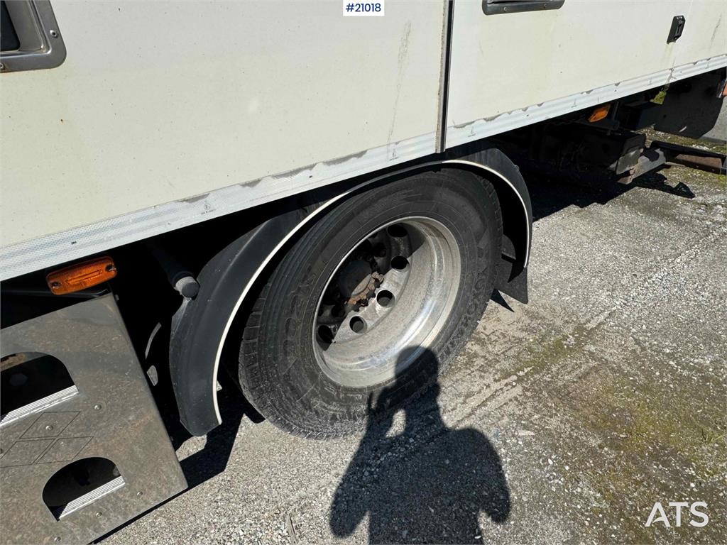 Volvo FM 370 box truck with full side opening!