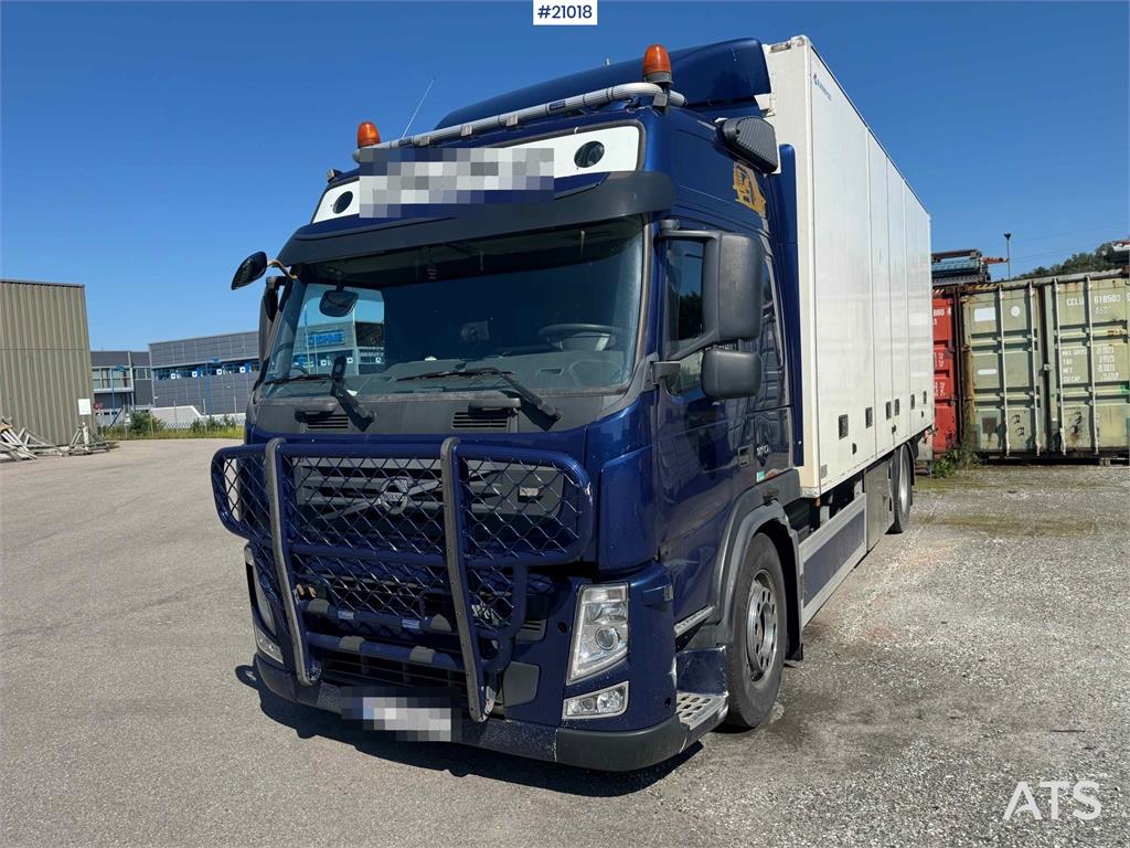 Volvo FM 370 box truck with full side opening!