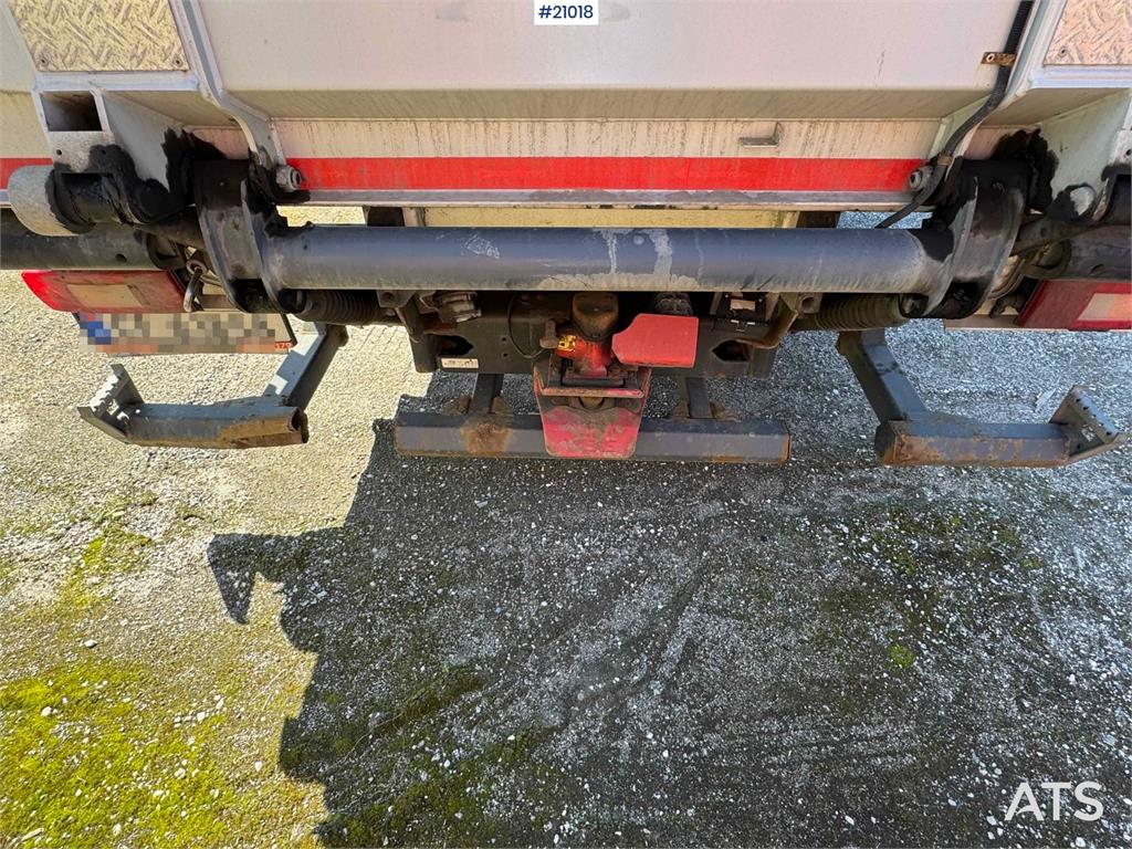 Volvo FM 370 box truck with full side opening!