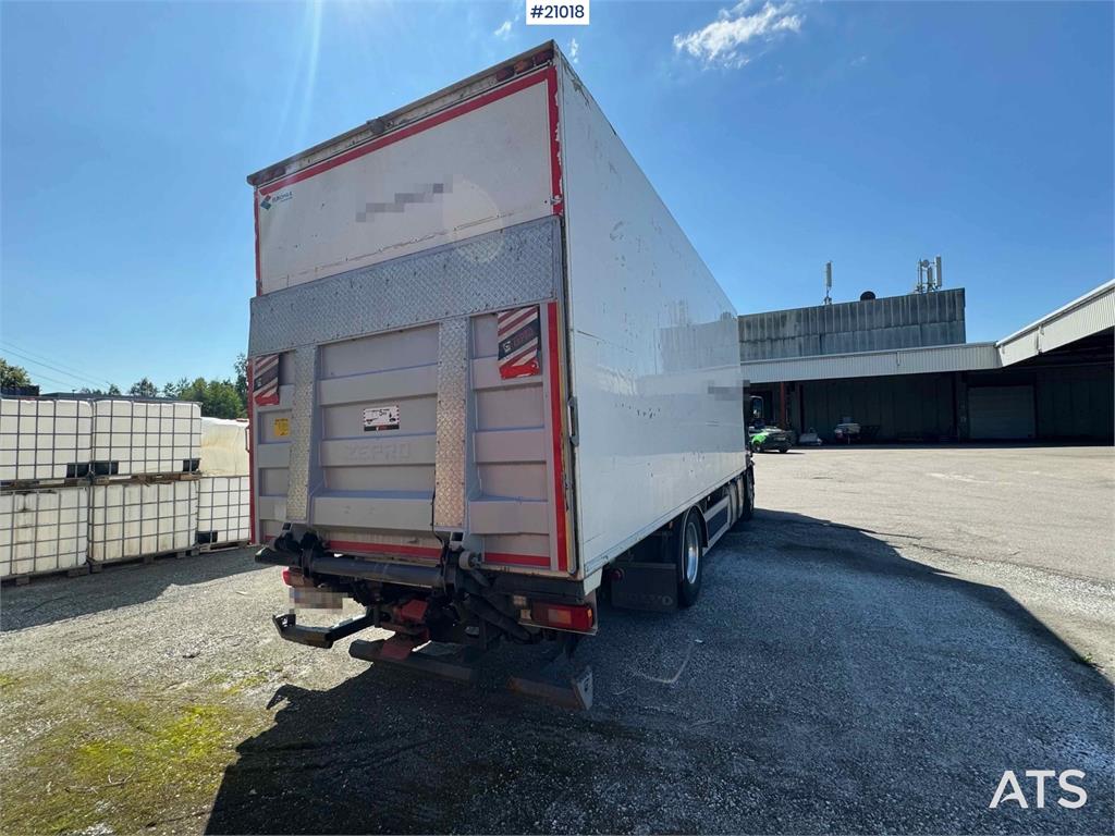 Volvo FM 370 box truck with full side opening!