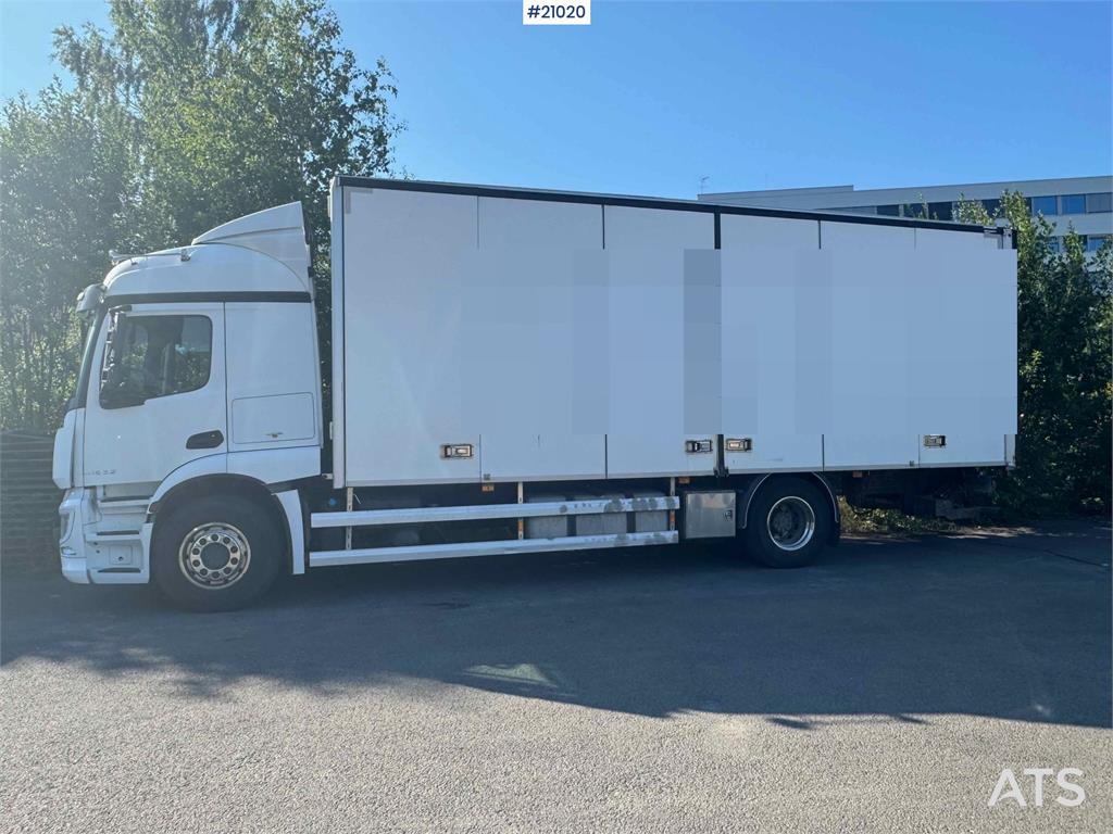 Mercedes-Benz Actros box truck with side opening!