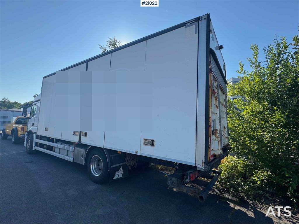 Mercedes-Benz Actros box truck with side opening!