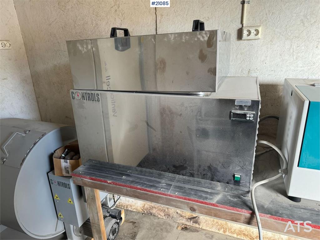 [Other] HECO Laboratory equipment for rock samples