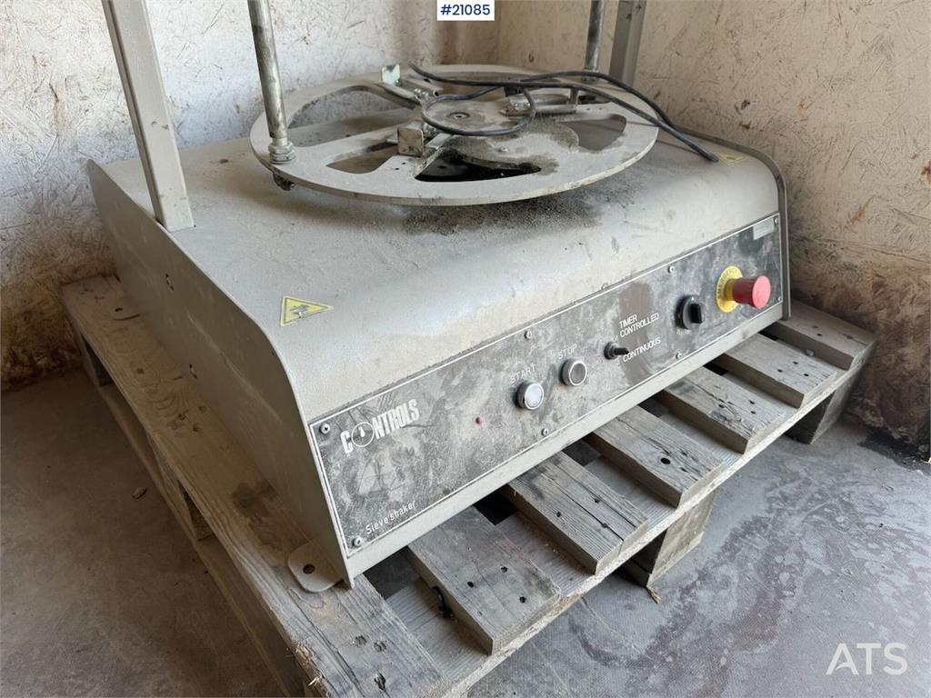 [Other] HECO Laboratory equipment for rock samples