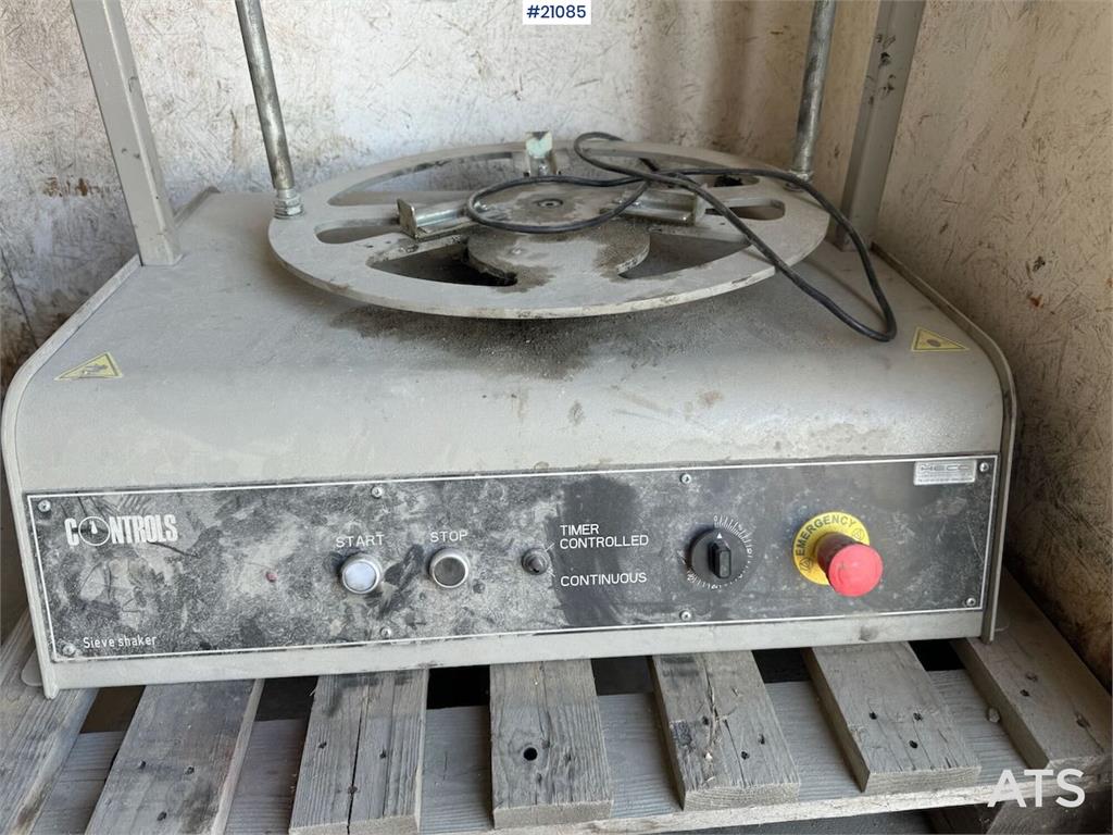 [Other] HECO Laboratory equipment for rock samples