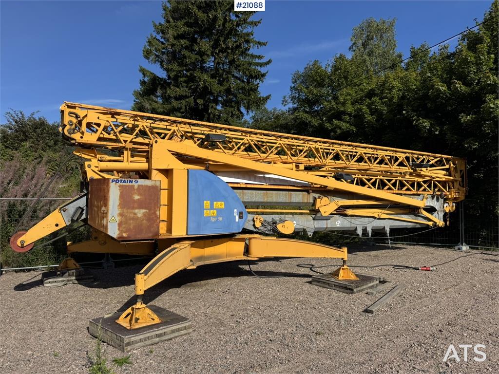 Potain IGO 50 crane w/ wheel set
