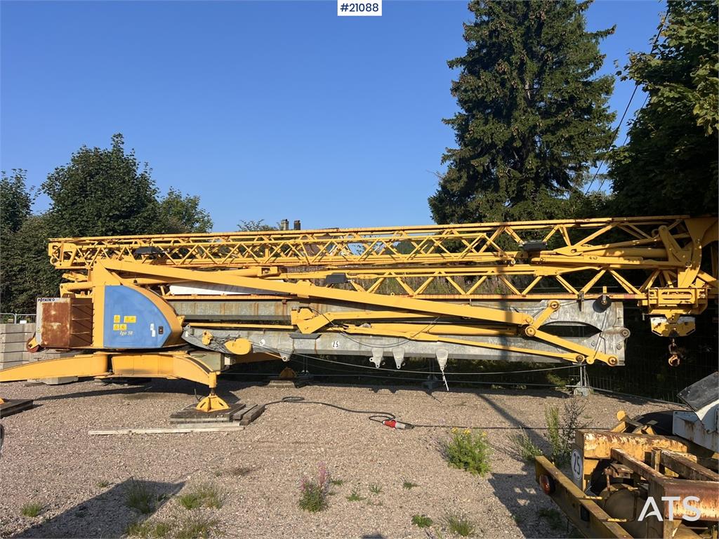 Potain IGO 50 crane w/ wheel set