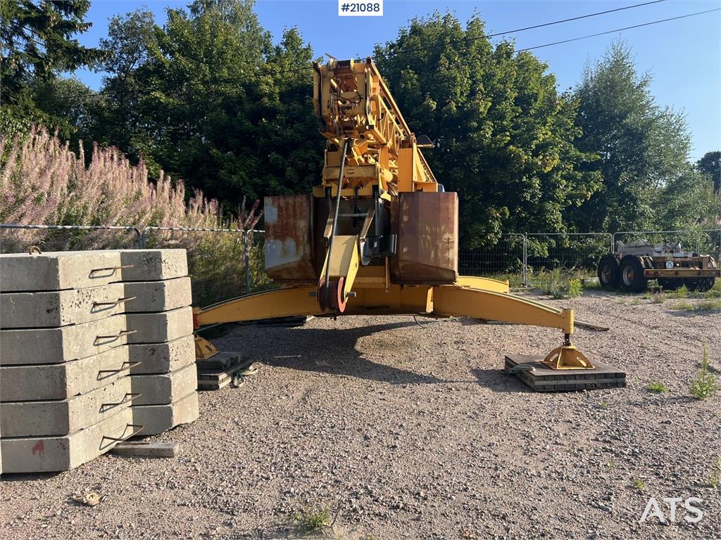 Potain IGO 50 crane w/ wheel set
