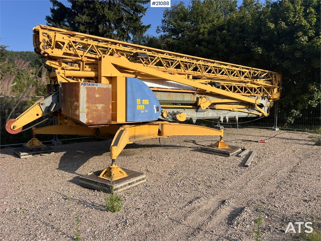 Potain IGO 50 crane w/ wheel set
