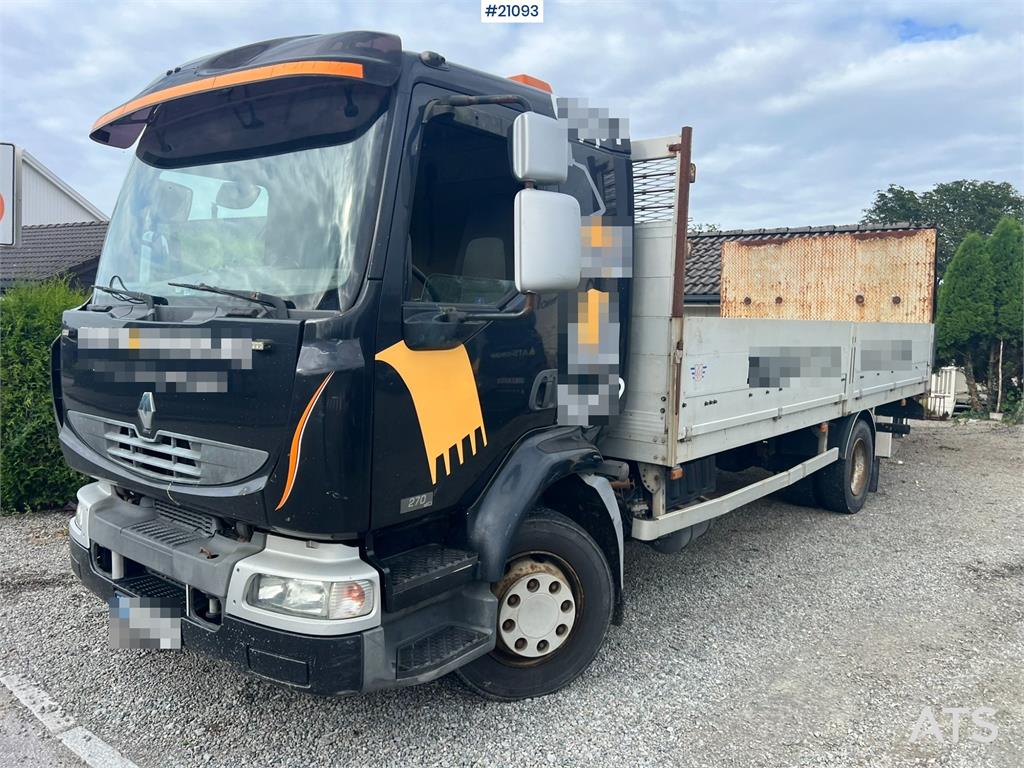 Renault midlium Flatbed 4x2 repair object