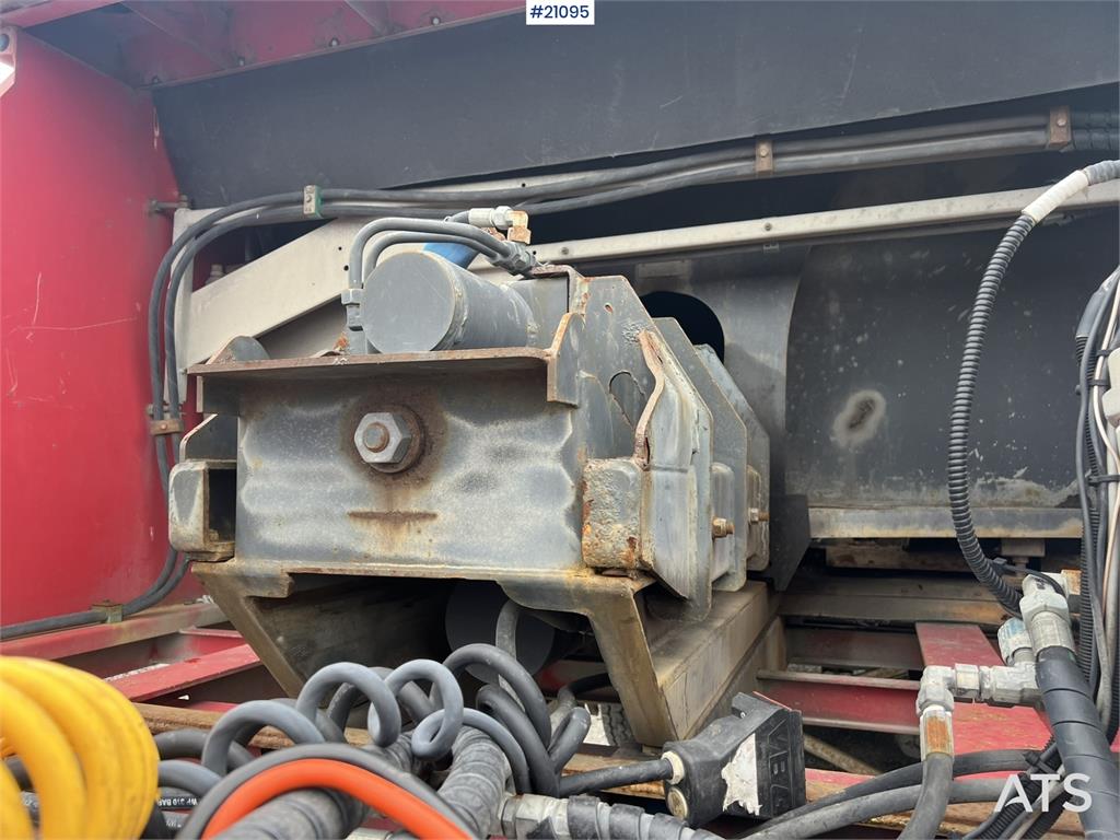 Fliegl Fahrzeugbau ass 3725 Asfaltsemi w/ Push off system