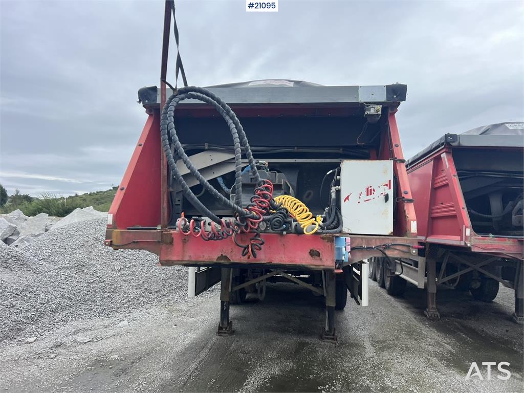 Fliegl Fahrzeugbau ass 3725 Asfaltsemi w/ Push off system