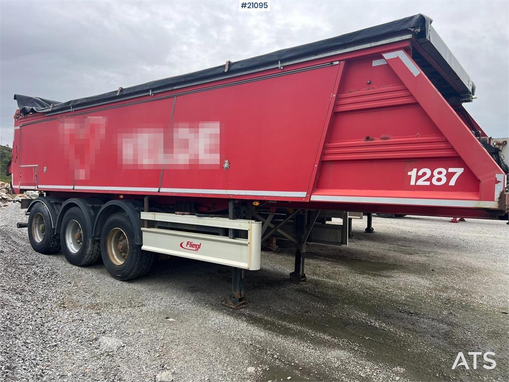 Fliegl Fahrzeugbau ass 3725 Asfaltsemi w/ Push off system
