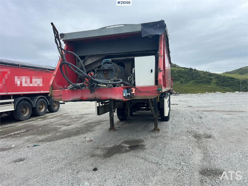 Fliegl Fahrzeugbau ass 372 Asphalt semi w/ Push off syste