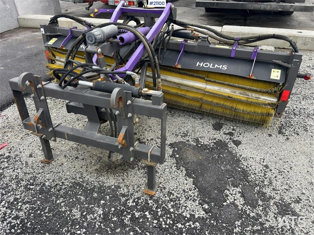 Holms SL-2.8 sweeper