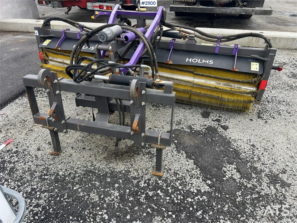Holms SL-2.8 sweeper