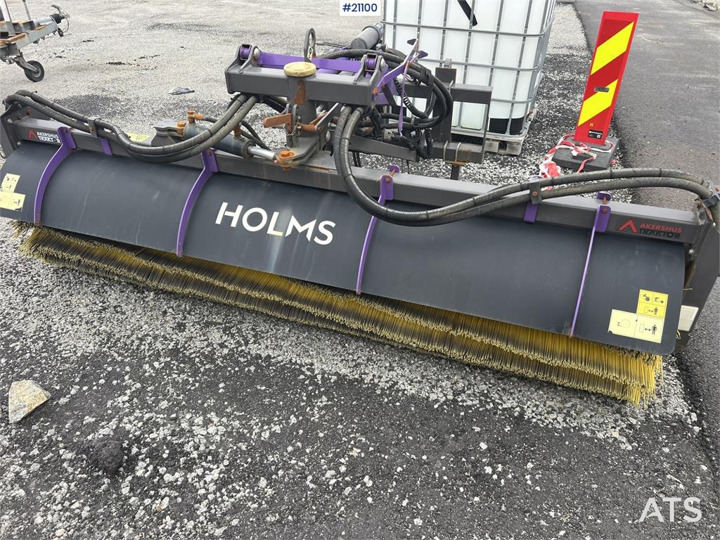 Holms SL-2.8 sweeper