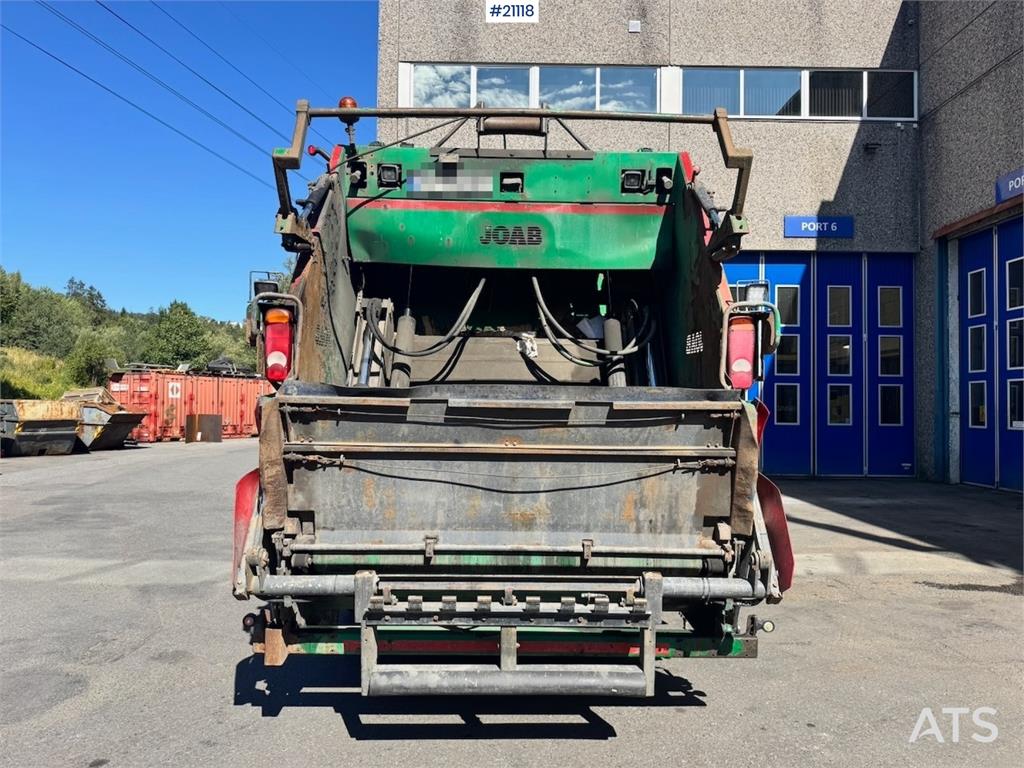 Volvo FM410 6x2 1 Chamber Waste Truck w/ Crane.