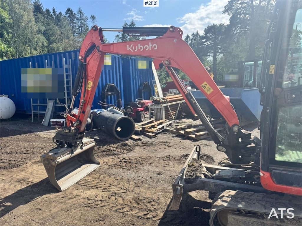 Kubota KX027-4 Mini Excavator w/ 2 buckets.