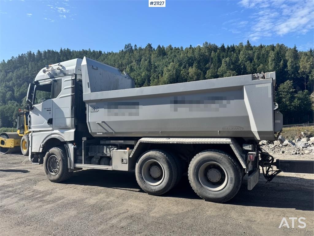 MAN TGX 33.580 6x2 Asphalt truck w/ Tipper box and Tub