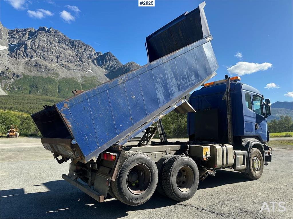 Scania R500 6x2 snow rigged tipper truck w/ plate and und