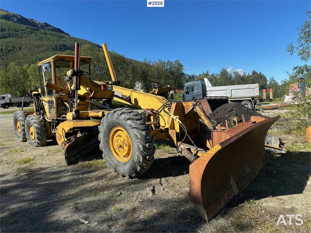Nordverk 130 HVT grader w/ extra tires on rim. WATCH VIDEO.