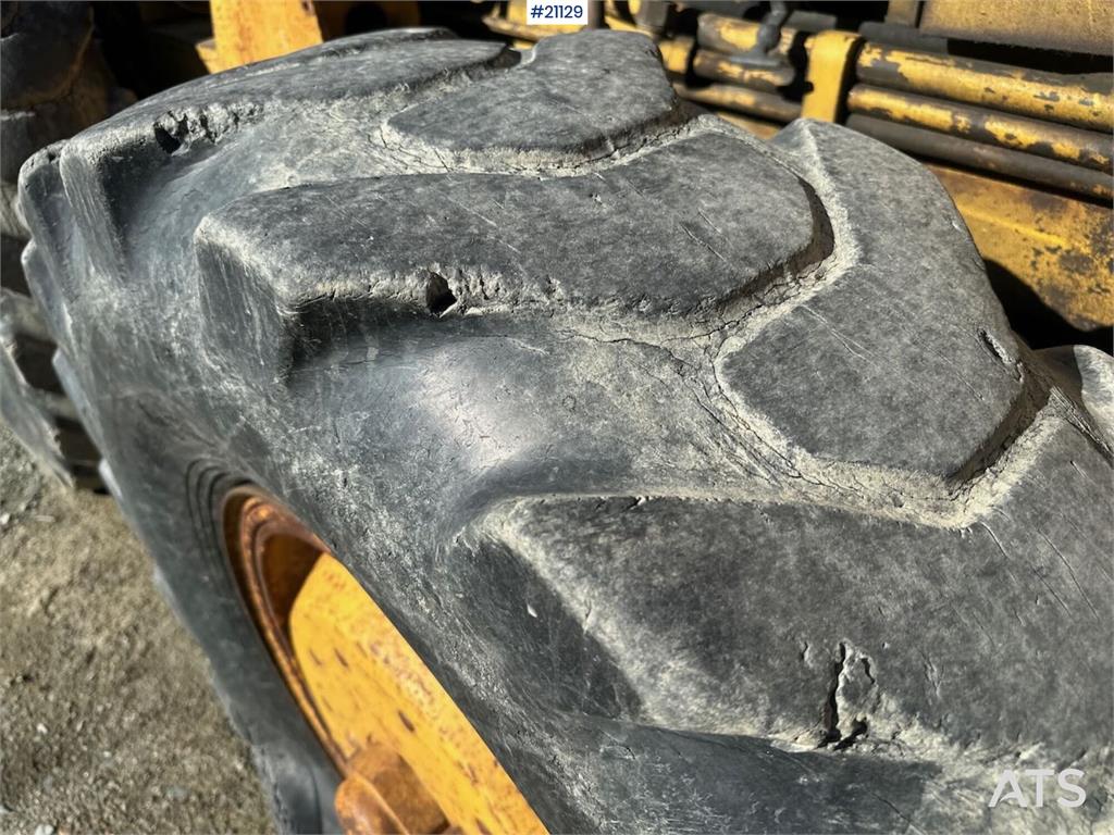 Nordverk 130 HVT grader w/ extra tires on rim. WATCH VIDEO.